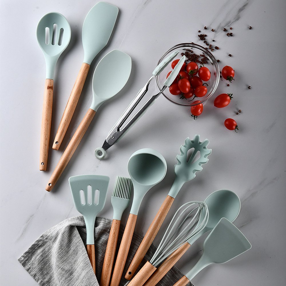 Silicone Kitchenware With Wooden Handle - Image 4